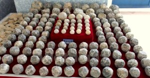 L’ensemble-de-boules-de-pierre-recemment-decouvert