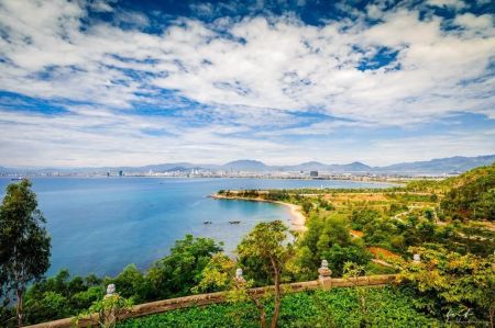 La-peninsule-de-Son-Tra2