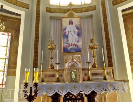 l'eglise-hanh-thong-tay2