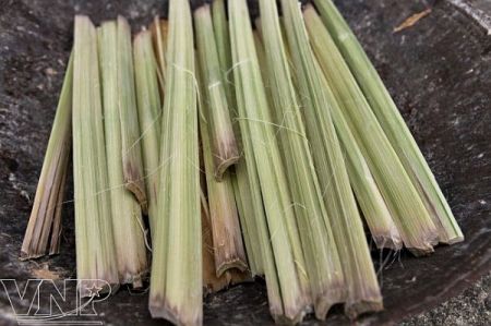 Le-papier-traditionnel-de-l'ethnie-H’mong1