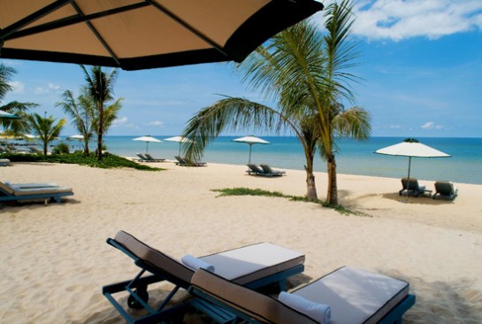 Ce resort composé de 43 chambres et villas est construit avec une architecture s’inspirant de l’Orient et de l’Occident. 