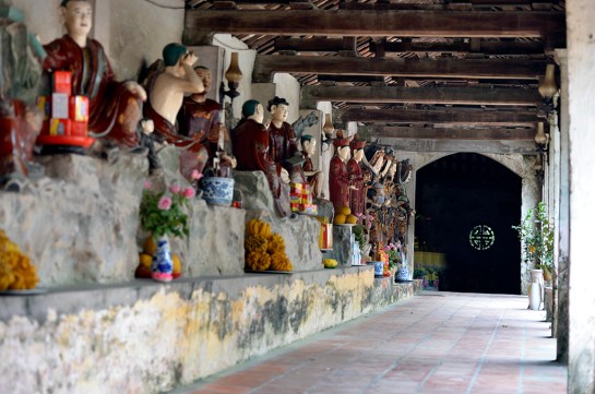 pagode nome ancien statue argile.JPG