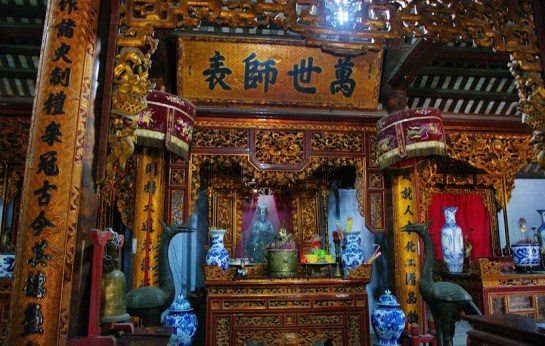 temple xich dang autel confucius.JPG