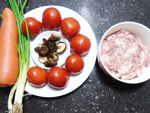 ingredient pour les tomates farcies