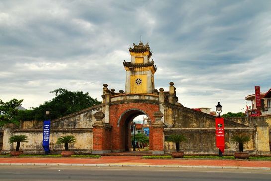 ville dong hoi porte quang binh quan