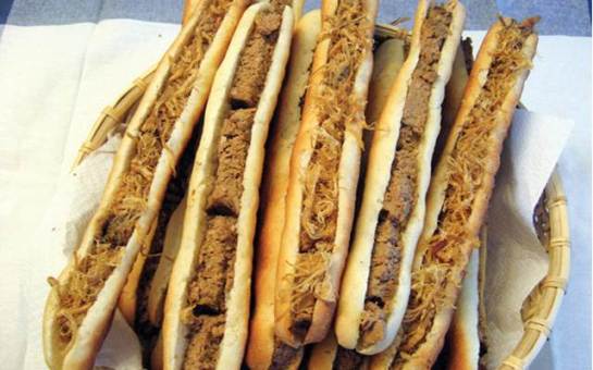 hai phong banh mi cay